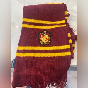 NWOT Harry Potter Gryffindor Scarf